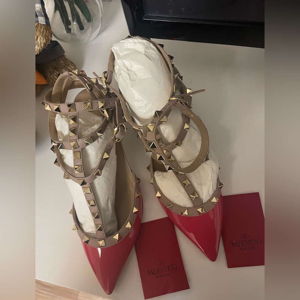 Brand New Valentino Rockstud Heels Sandals size 37 hot pink